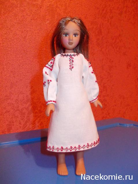 Куклы в народных костюмах №55 Кукла в девичьем костюме Астраханской губернии