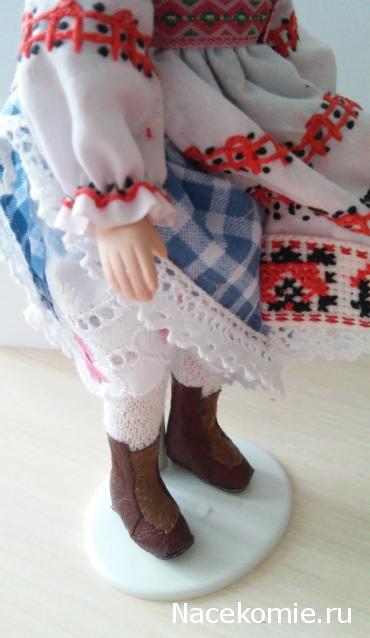 Куклы в народных костюмах №66 Кукла в девичьем костюме Витебской губернии