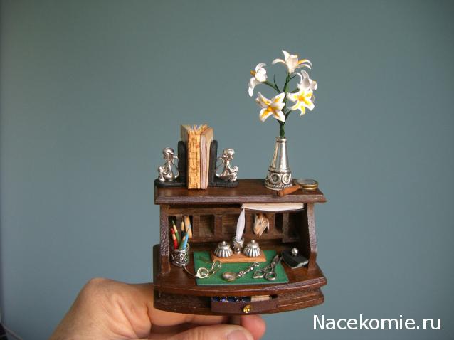 daffodil - Румбокс в бордовых тонах