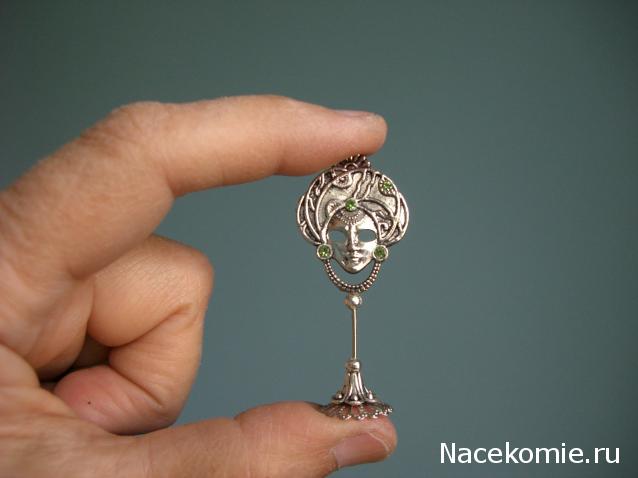 daffodil - Румбокс в бордовых тонах