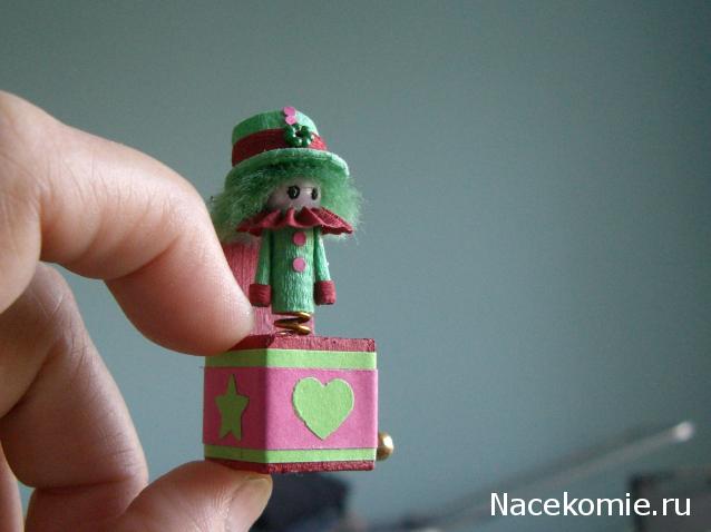 daffodil - Румбокс в бордовых тонах