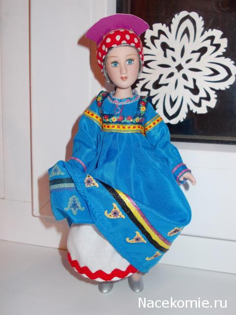 Куклы в народных костюмах №37 Кукла в девичьем костюме старообрядцев-"поляков" Томской губернии