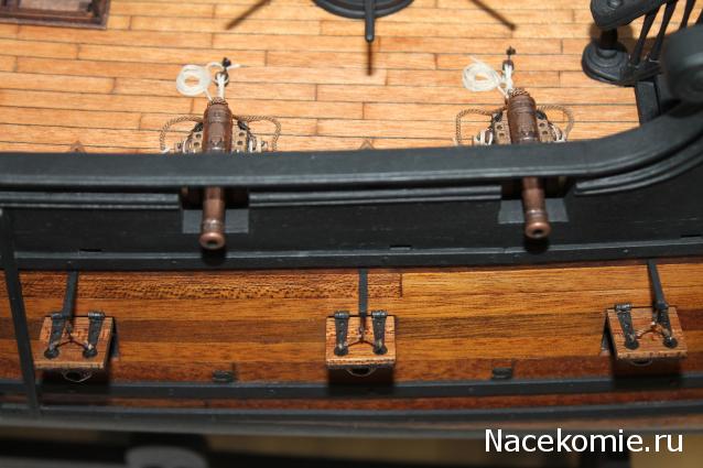 Собери Чёрную Жемчужину. Сборка: внешние элементы корпуса