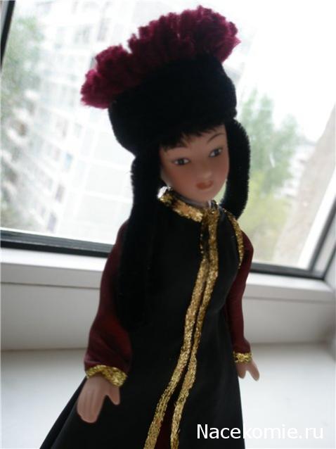 Куклы в народных костюмах №7 Кукла в калмыцком праздничном костюме