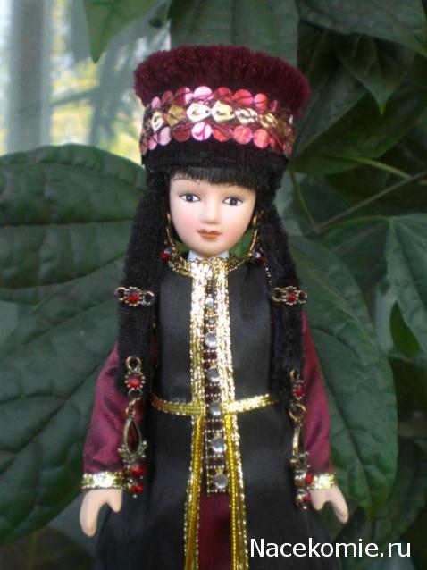 Куклы в народных костюмах №7 Кукла в калмыцком праздничном костюме