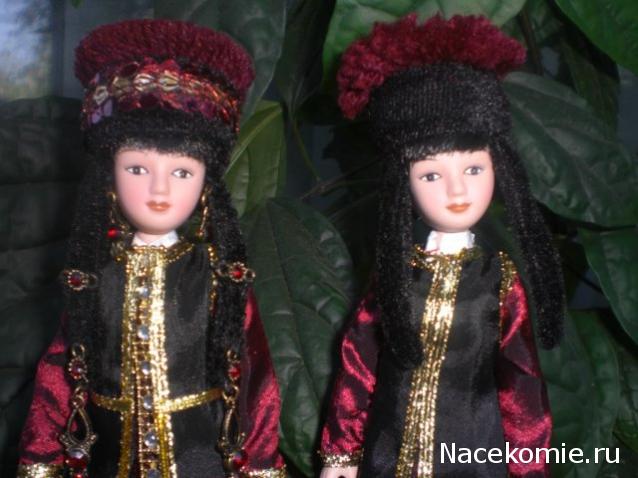 Куклы в народных костюмах №7 Кукла в калмыцком праздничном костюме