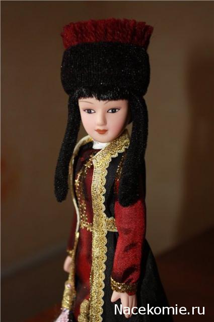 Куклы в народных костюмах №7 Кукла в калмыцком праздничном костюме