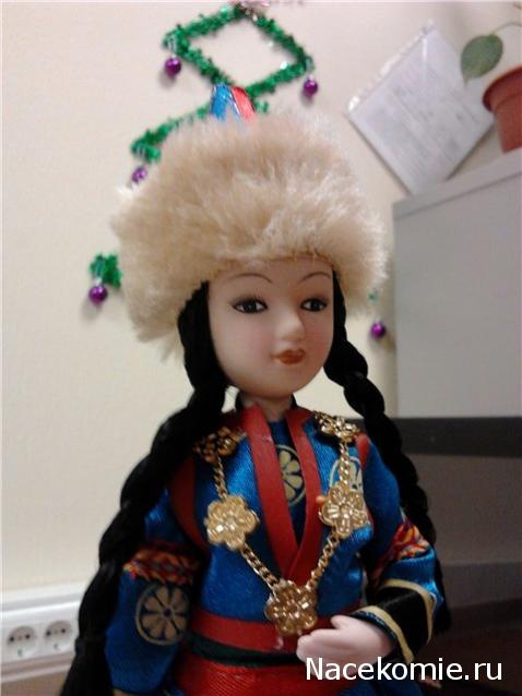 Куклы в народных костюмах №11 Кукла в бурятском женском костюме