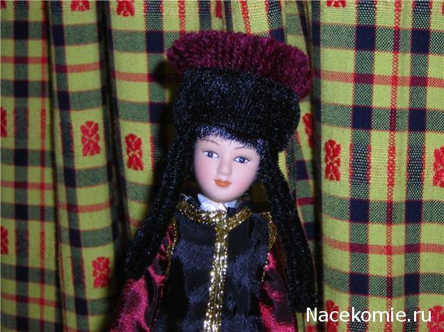 Куклы в народных костюмах №7 Кукла в калмыцком праздничном костюме