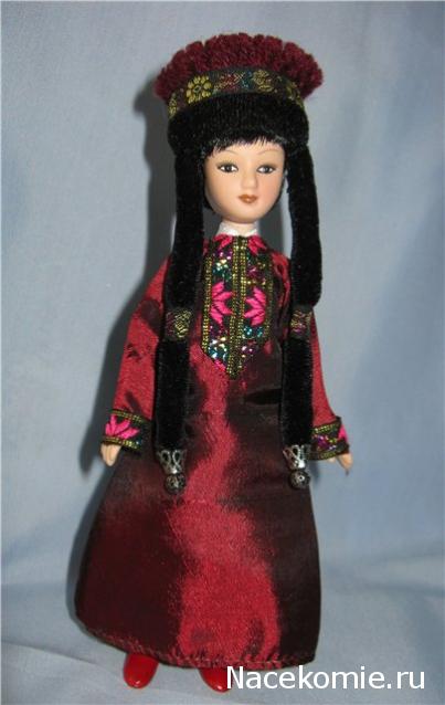 Куклы в народных костюмах №7 Кукла в калмыцком праздничном костюме