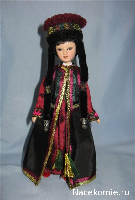 Куклы в народных костюмах №7 Кукла в калмыцком праздничном костюме