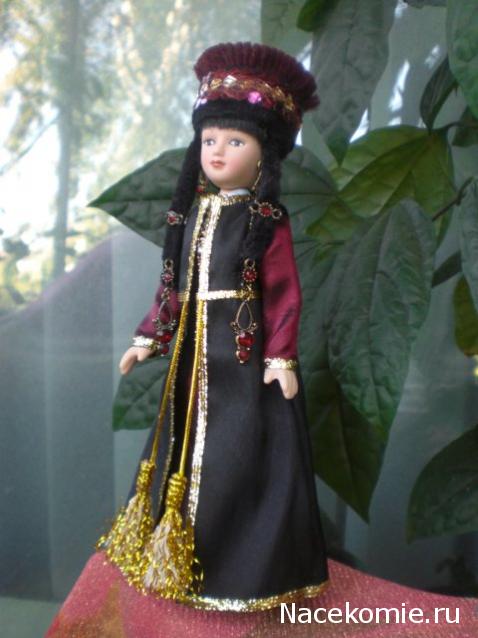 Куклы в народных костюмах №7 Кукла в калмыцком праздничном костюме