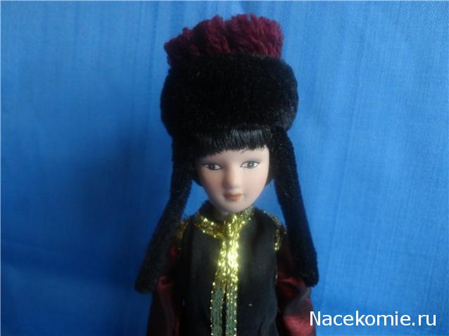 Куклы в народных костюмах №7 Кукла в калмыцком праздничном костюме