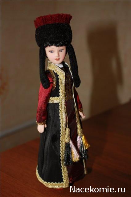 Куклы в народных костюмах №7 Кукла в калмыцком праздничном костюме