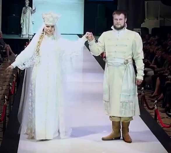 Куклы в народных костюмах – "Девчушки-болтушки"