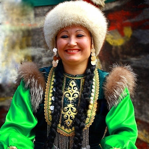 Куклы в народных костюмах №19 Кукла в башкирском праздничном костюме