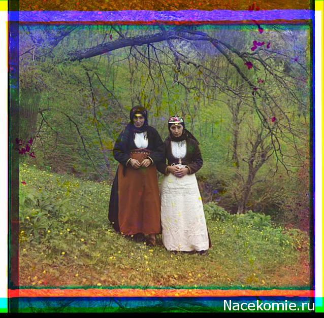 Куклы в народных костюмах №20 Кукла в армянском праздничном костюме