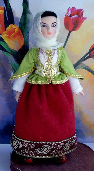 Куклы в народных костюмах №32 Кукла в азербайджанском праздничном костюме