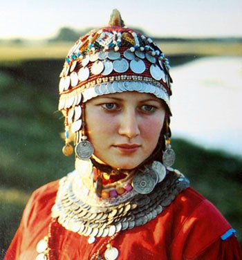 Куклы в народных костюмах №27 Кукла в чувашском девичьем костюме