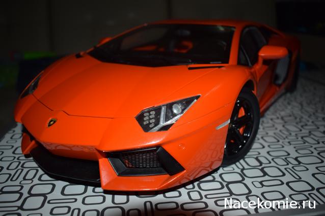 Lamborghini Aventador POCHER 1/8