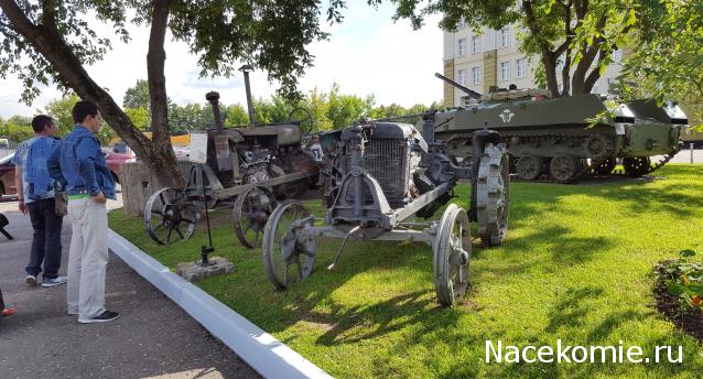 Тракторные музеи/выставки/памятники