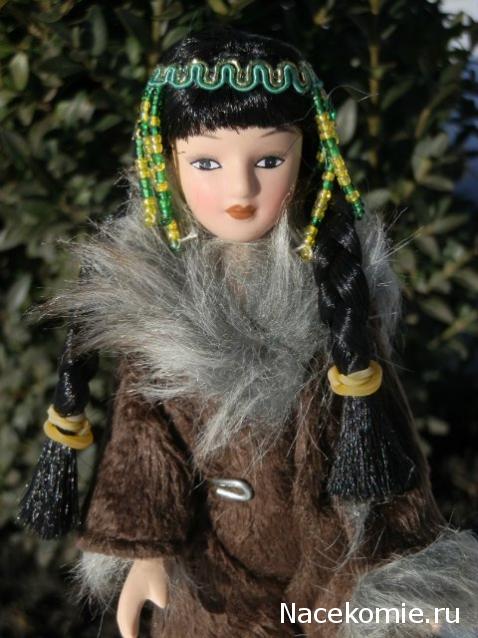 Куклы в народных костюмах №51 Кукла в чукотском зимнем костюме