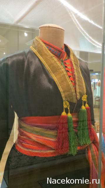 Куклы в народных костюмах №37 Кукла в девичьем костюме старообрядцев-"поляков" Томской губернии