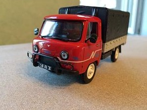 Автолегенды СССР и Соцстран №215 УАЗ-33036