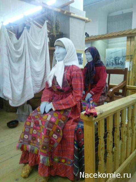 Куклы в народных костюмах №65 Кукла в удмуртском женском костюме