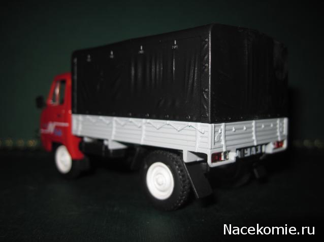 Автолегенды СССР и Соцстран №215 УАЗ-33036