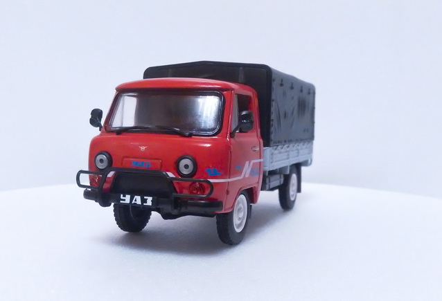 Автолегенды СССР и Соцстран №215 УАЗ-33036