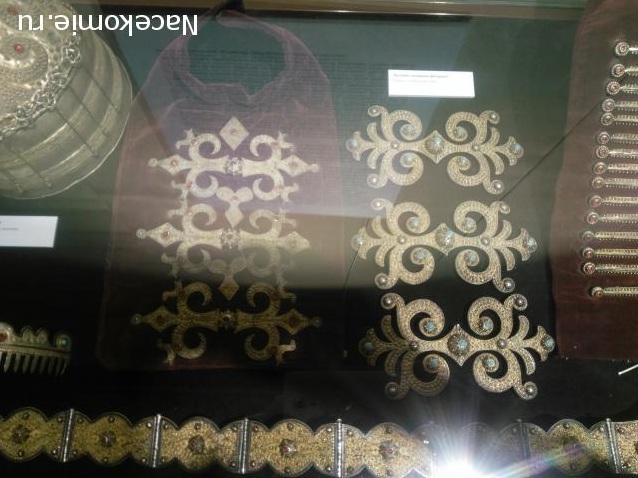 Куклы в народных костюмах №90 Кукла в кабардинском женском костюме