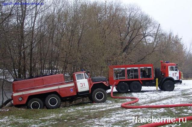 Автолегенды СССР Грузовики №11 - ПНС-110 (ЗиЛ-131)