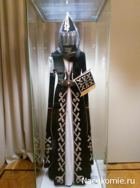 Куклы в народных костюмах №90 Кукла в кабардинском женском костюме