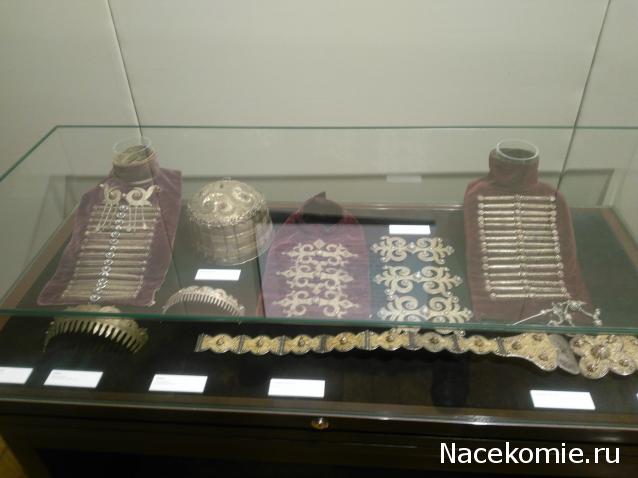 Куклы в народных костюмах №90 Кукла в кабардинском женском костюме