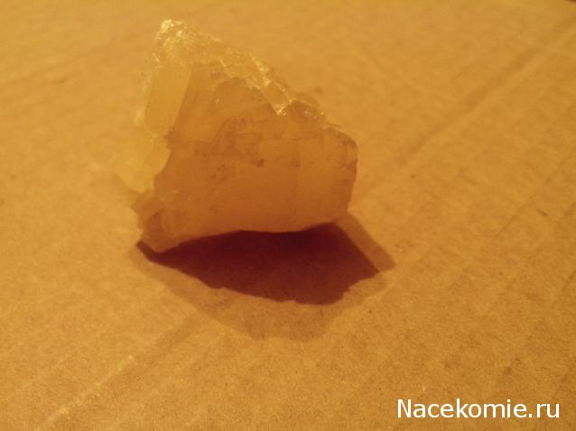 Минералы Подземные Богатства №17 - Желтый Кальцит