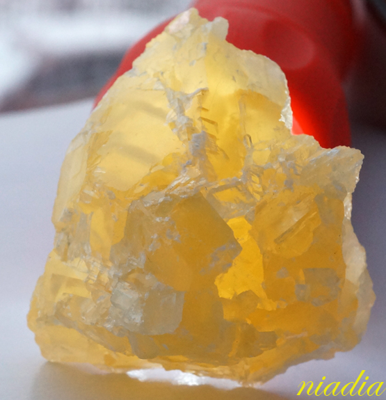 Минералы Подземные Богатства №17 - Желтый Кальцит