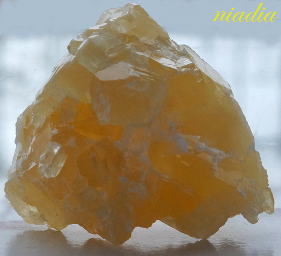 Минералы Подземные Богатства №17 - Желтый Кальцит