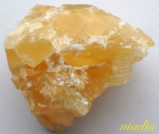 Минералы Подземные Богатства №17 - Желтый Кальцит