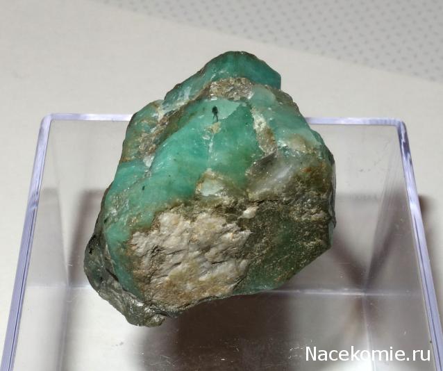 Минералы Подземные Богатства №20 - Берилл