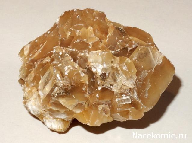 Минералы Подземные Богатства №17 - Желтый Кальцит