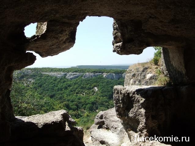 Куклы в народных костюмах №63 Кукла в праздничном костюме крымской татарки