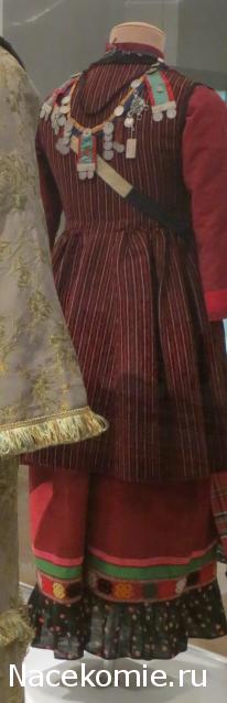 Куклы в народных костюмах №65 Кукла в удмуртском женском костюме