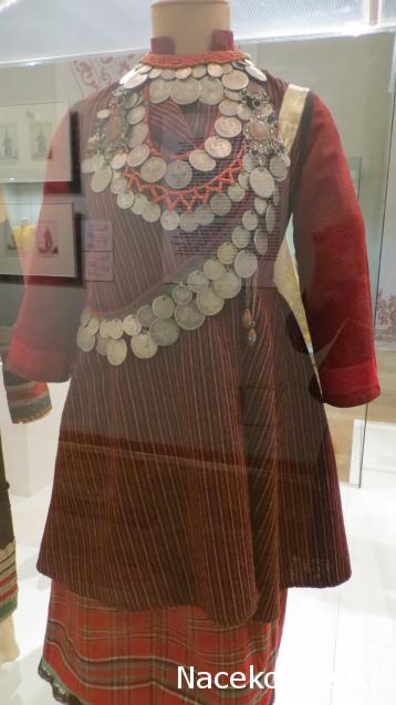 Куклы в народных костюмах №65 Кукла в удмуртском женском костюме