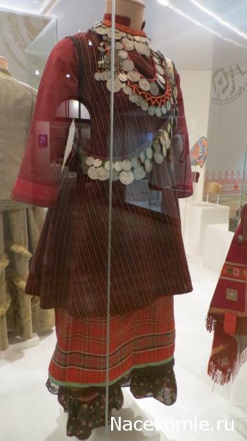 Куклы в народных костюмах №65 Кукла в удмуртском женском костюме