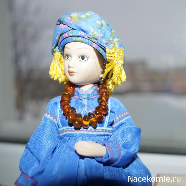 Куклы в народных костюмах №37 Кукла в девичьем костюме старообрядцев-"поляков" Томской губернии