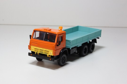 Автолегенды СССР Грузовики - График выхода и обсуждение