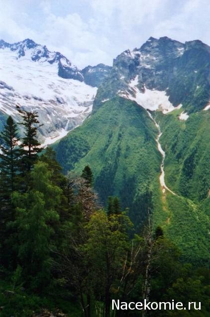 Куклы в народных костюмах – "Девчушки-болтушки"