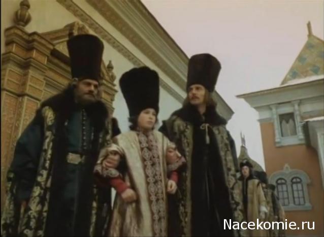 Куклы в народных костюмах – "Девчушки-болтушки"