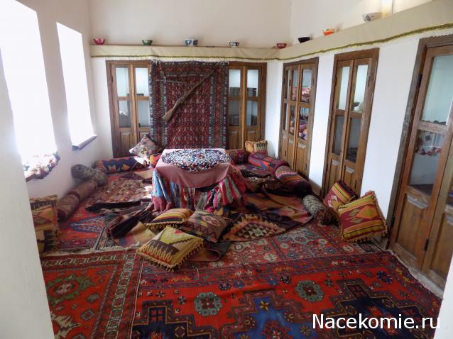 Куклы в народных костюмах №32 Кукла в азербайджанском праздничном костюме